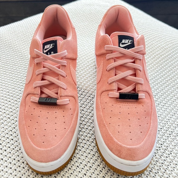 Nike Womens Air Force 1 Sage Low
Shoes Coral Stardust/White/Black emblem - Picture 5 of 11
